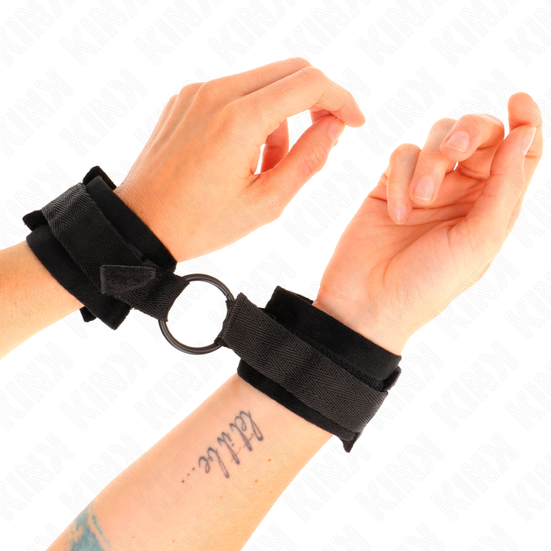 KINK - KOŽEŠINOVÉ POUTA PRO ZAČÁTEČNÍKY 25 CM S O-KROUŽKEM 4 CM ČERNÉ, NASTAVITELNÉ 15-25 CM