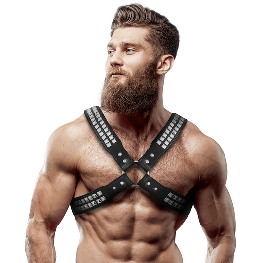 FETIŠ SUBMISSIVNÍ POSTOJ - PÁNSKÝ ZKŘÍŽENÝ HRUDNÍ POSTROJ Z EKOKOŽE S NÝTY