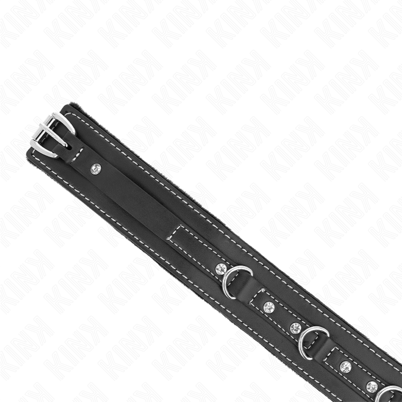 KINK - PVC KOŽENÝ NÁHRDELNÍK S PÁSKEM 105 CM, KAMÍNKOVÝ NÝT 41,5 X 4 CM