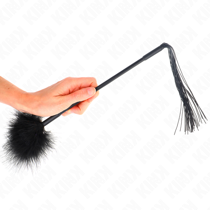 KINK - SILIKONOVÝ BIČ S PÍRKY NA LECHTÁNÍ 47 CM