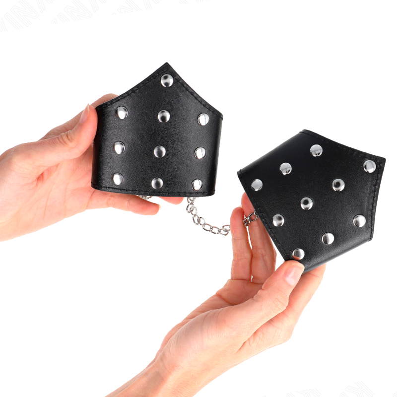 KINK - NÁRAMKY S ČERNÝM HROTEM A ŘETÍZKEM, NASTAVITELNÉ 17-23 CM X 8,5 CM
