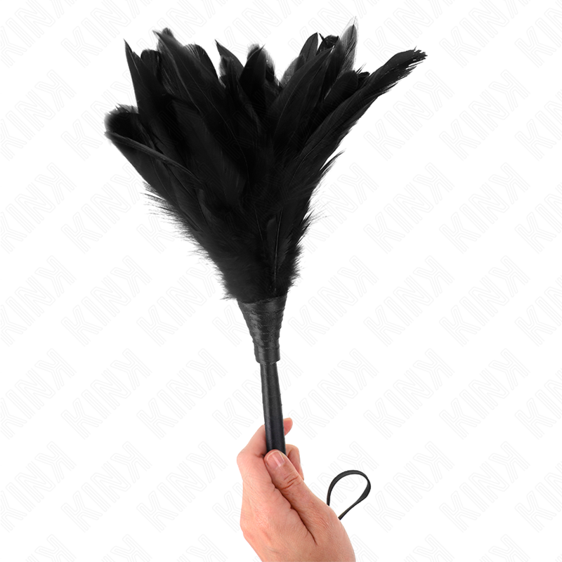 KINK - ČERNÝCH PÁNEK VE TVARU ROHU LECHTAJÍCÍ KUŘECÍ PEŘÍ 36 CM