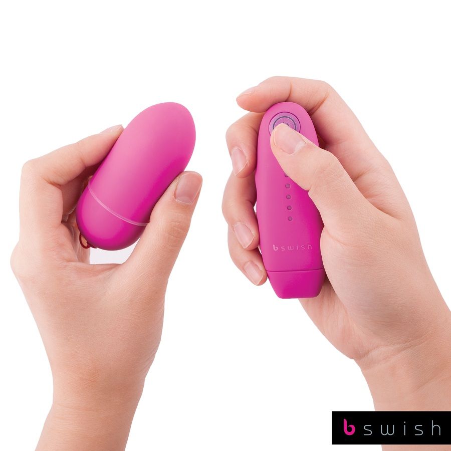 B SWISH - BNAUGHTY UNLEASHED KLASICKÝ RŮŽOVÝ DÁLKOVÝ OVLADAČ 